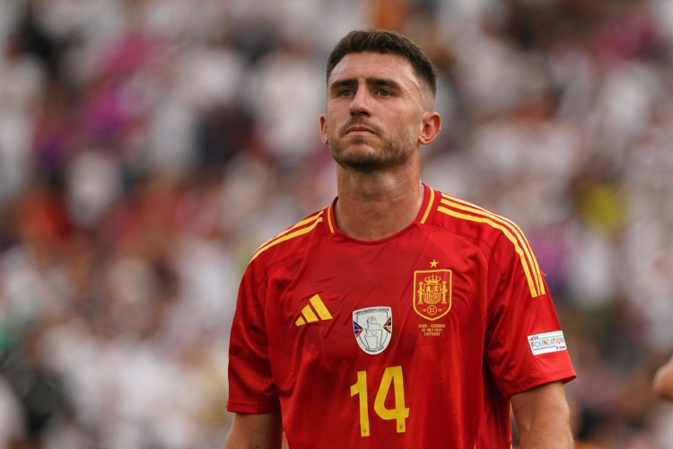 BetVictor伟德官网-FIFA回应拉波尔特转会：手续未完备则不予注册，属俱乐部事务