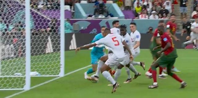 1670358257587022258.jpg 765467565476475.jpg